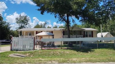 203 Vancouver Circle, House other with 4 bedrooms, 2 bathrooms and null parking in Interlachen FL | Image 1