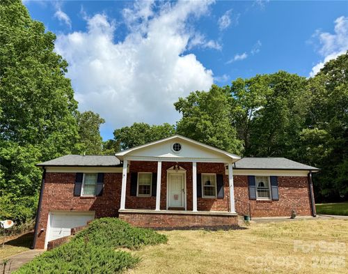 232 Chase Dr, Forest City, NC, 28043-8749 | Card Image