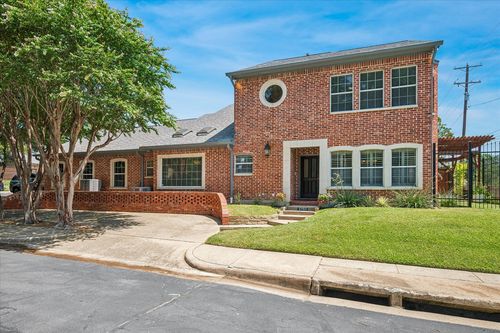 2702 Lawtherwood Court, Dallas, TX, 75214 | Card Image