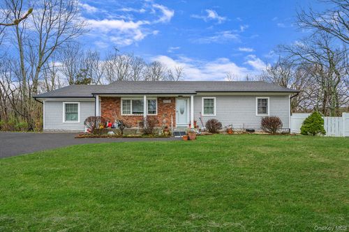 36595 County Road 48, Peconic, NY, 11958-1433 | Card Image