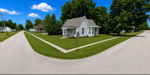 430 S Chestnut Street, Blandinsville, IL, 61420 | Card Image
