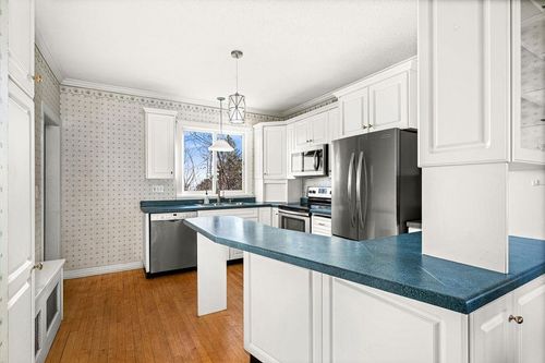 1816 E 6th St, Duluth, MN, 55812-1301 | Card Image