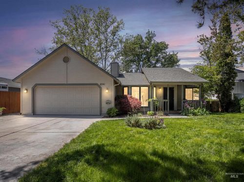 2141 N Currant Pl, Boise, ID, 83704-6887 | Card Image