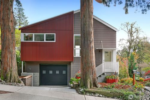 3203 E E James St, Seattle, WA, 98122-6345 | Card Image