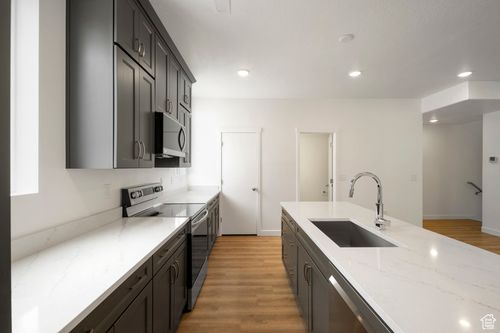 unit-102-937 W Coalburn Way, Murray, UT, 84123-5799 | Card Image
