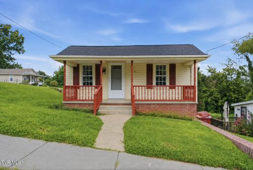 820 Montgomery St, Johnson City, TN, 37604-4536 | Card Image