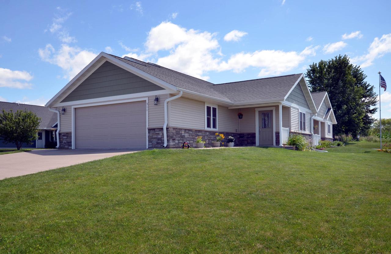 16th Fairway Cir, Viroqua, WI 54665