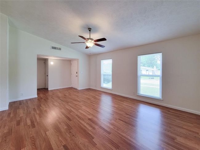 5822 Evening Shadows Ln, House other with 4 bedrooms, 3 bathrooms and 2 parking in Spring TX | Image 6