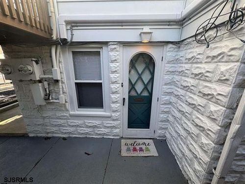 125 N Newark Ave, Ventnor City, NJ, 08406-2015 | Card Image