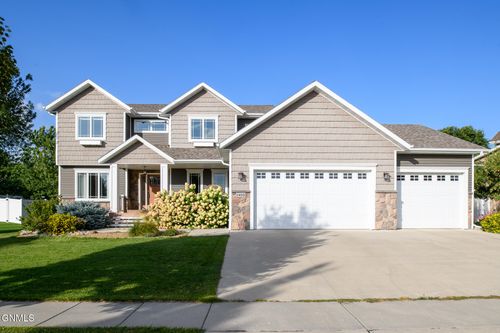 1405 Eagle Crest Loop, Bismarck, ND, 58503-8872 | Card Image