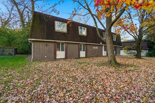 1601 Brooke Park Dr, Toledo, OH, 43612-4163 | Card Image