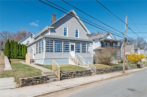 708 3rd Ave, Woonsocket, RI, 02895-1721 | Card Image