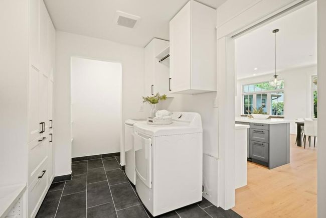 911 Peggy Ln, House other with 4 bedrooms, 3 bathrooms and 2 parking in Menlo Park CA | Image 24