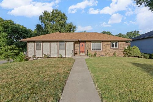 8600 N Campbell St, Kansas City, MO, 64155-2635 | Card Image