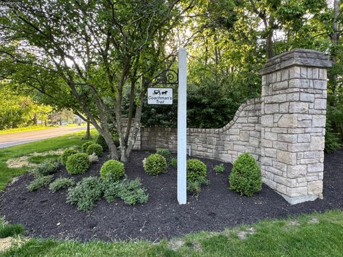 3983 Coachmans Trl, Port Clinton, OH, 43452-9275 | Card Image