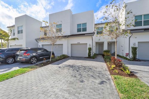 4998 Navali Dr, Lake Worth, FL, 33467-5703 | Card Image
