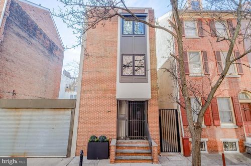 732 Manning St, PHILADELPHIA, PA, 19106-4011 | Card Image