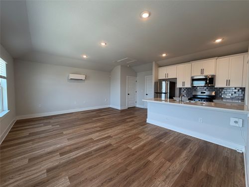 8206-B Corrigan Pass, Austin, TX, 78744 | Card Image