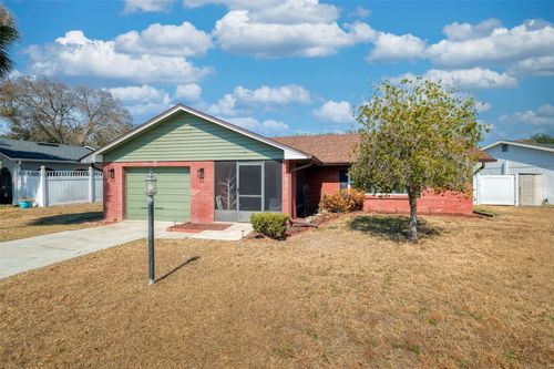 5 Sandalwood Dr, DAVENPORT, FL, 33837-9737 | Card Image