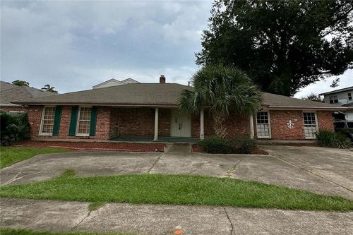 5705 W Esplanade Ave, Metairie, LA, 70003-1229 | Card Image