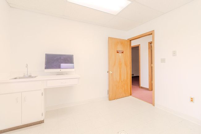 1027 W Main St, Home with 0 bedrooms, 0 bathrooms and 29 parking in Mt. Pleasant Twp - Wml PA | Image 32