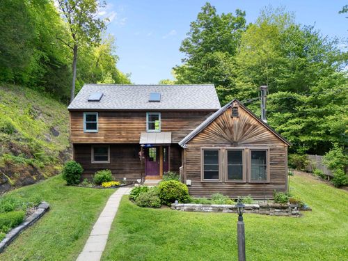 27-25-27 Gingko Ln, Brattleboro, VT, 05301-6117 | Card Image