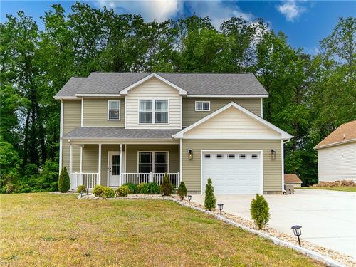 387 N College Dr, Franklin, VA, 23851-2413 | Card Image