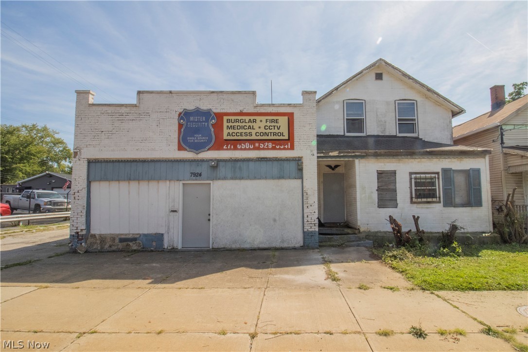 Commercial Sale in Cleveland