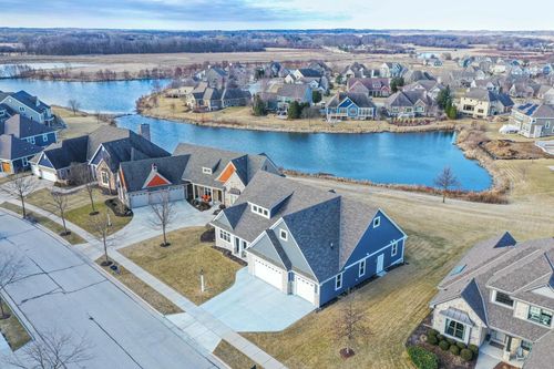 1525 Mohican Trail, Waukesha, WI, 53189 | Card Image