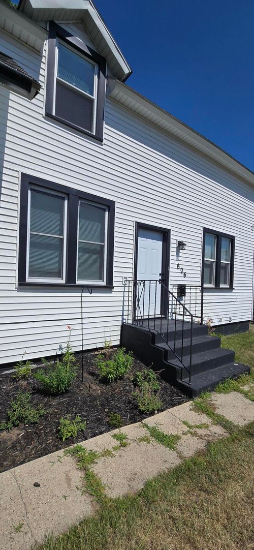 606 Houston Ave, Muskegon, MI, 49441-1916 | Card Image