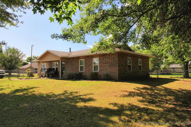 1518 E Hogner St, House other with 3 bedrooms, 1 bathrooms and null parking in Tahlequah OK | Image 5