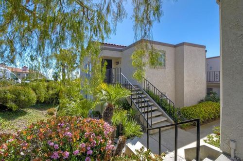 b-916 Caminito Estrada, Carlsbad, CA, 92011 | Card Image