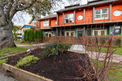 1187 E 19th Ave, Vancouver, BC, V5V1K9 | Card Image