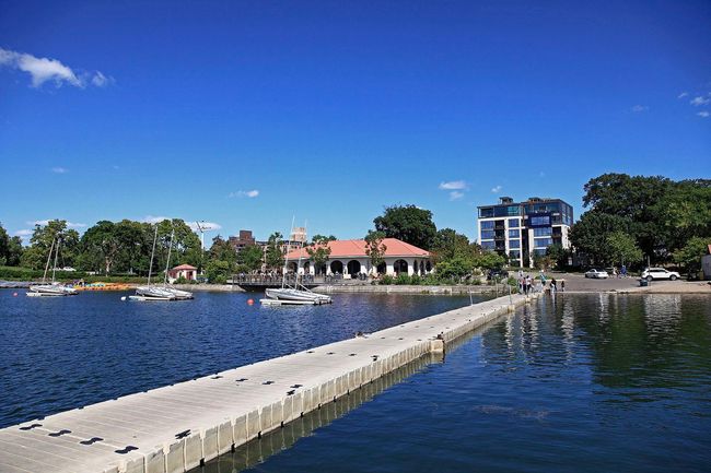 The city lakes are all a short walk away and offer endless activities and beautiful sights. | Image 36