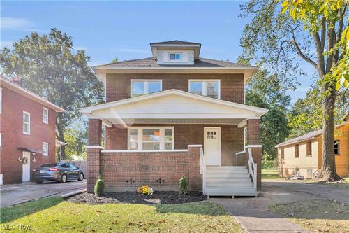 1810 E 34th St, Lorain, OH, 44055-1815 | Card Image