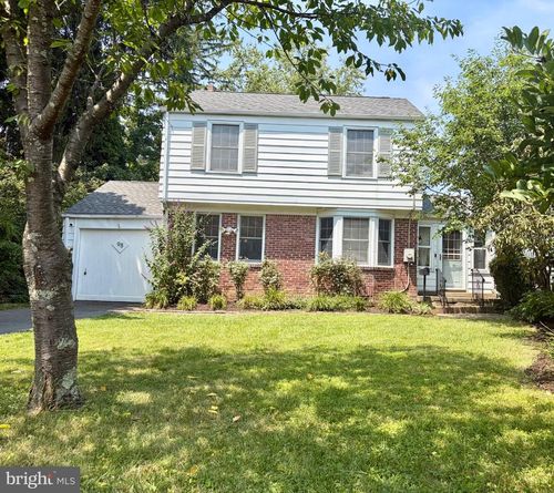 98 Palmer Ln, Ewing, NJ, 08618-3206 | Card Image