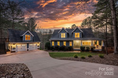 1461 Sunset Point Dr, Connelly Springs, NC, 28612-8529 | Card Image