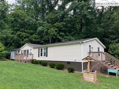 1980 Mountain Dale Rd, Vilas, NC, 28692-9398 | Card Image