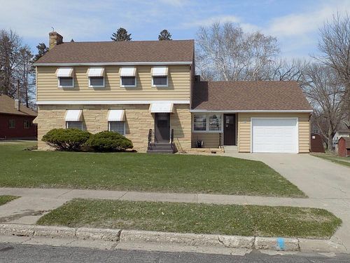 106 W 5th St, Winthrop, MN, 55396-1102 | Card Image