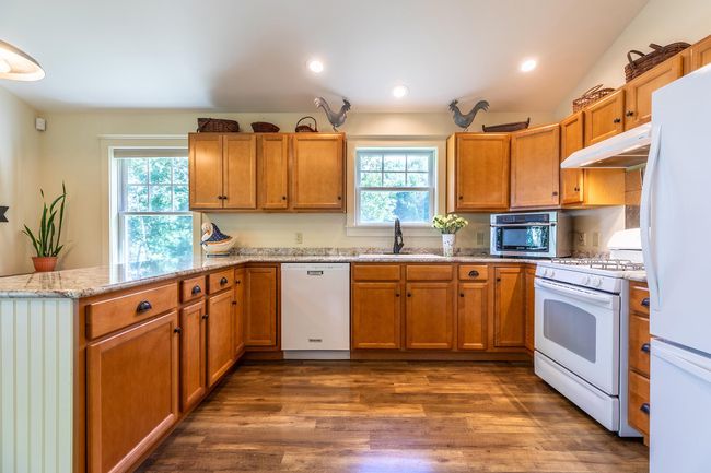 105 Hounds Hill Ln, House other with 3 bedrooms, 2 bathrooms and null parking in Wallingford VT | Image 9