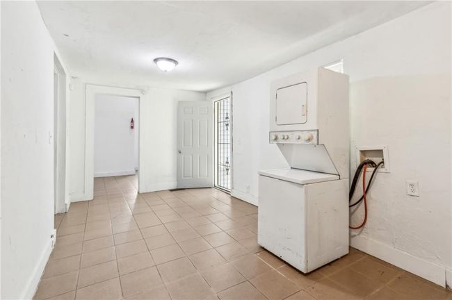 1365 Athens Ave Sw, House other with 3 bedrooms, 3 bathrooms and null parking in atlanta GA | Image 19