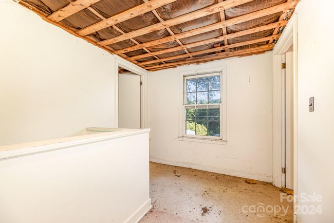 146 Osborne St, House other with 3 bedrooms, 1 bathrooms and null parking in Jonesville NC | Image 21