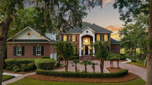 510 Traders Aly, Mount Pleasant, SC, 29464-2789 | Card Image