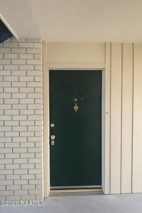 apt-112b-220 Doucet Rd, Lafayette, LA, 70503-3474 | Card Image