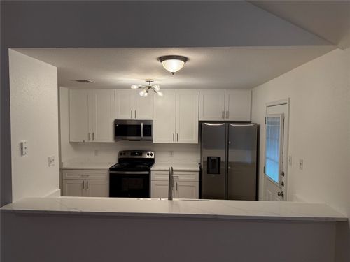 7209 Oak Meadow Dr, Austin, TX, 78736-1915 | Card Image