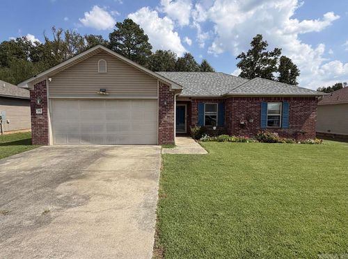 15 Castleton Dr, Ward, AR, 72176-9645 | Card Image