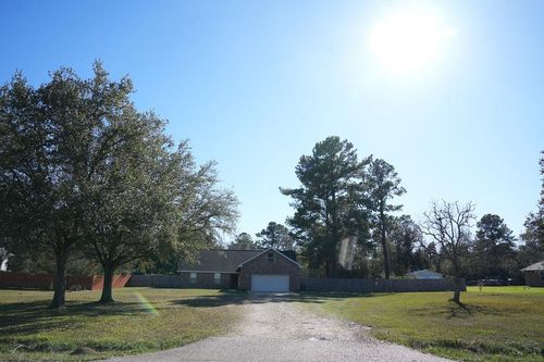 15236 Arleen Normand Dr, Covington, LA, 70435-5540 | Card Image