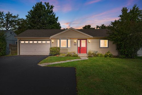 188 Oakwood Dr, Antioch, IL, 60002-1660 | Card Image