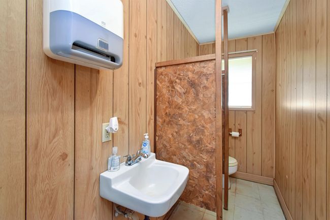 1750 Highway 327, Home with 0 bedrooms, 0 bathrooms and null parking in Silsbee TX | Image 7