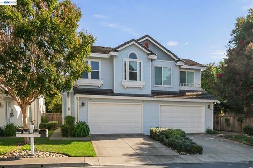 5438 Quebec Cmn, Fremont, CA, 94555-2913 | Card Image